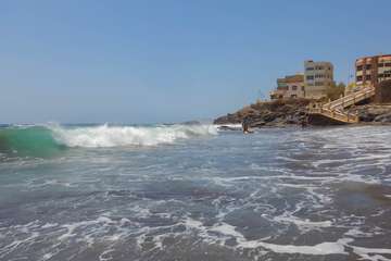 Oleaje en las playas de Telde/Antonio Rico.